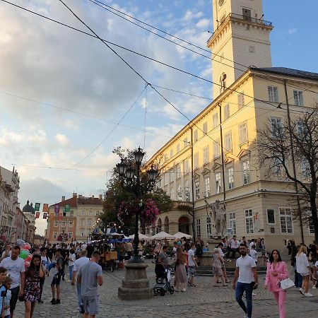 3 Bedroom, 2 Bathroom Apartment Near Forum Lwów Zewnętrze zdjęcie